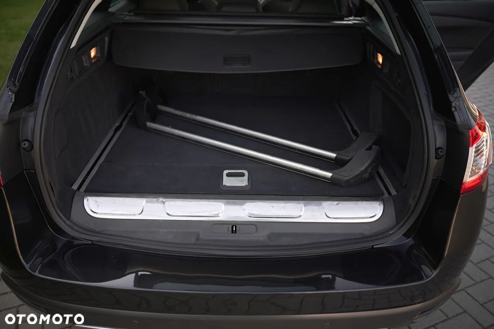 Peugeot 508 RXH Hybrid4 - 22