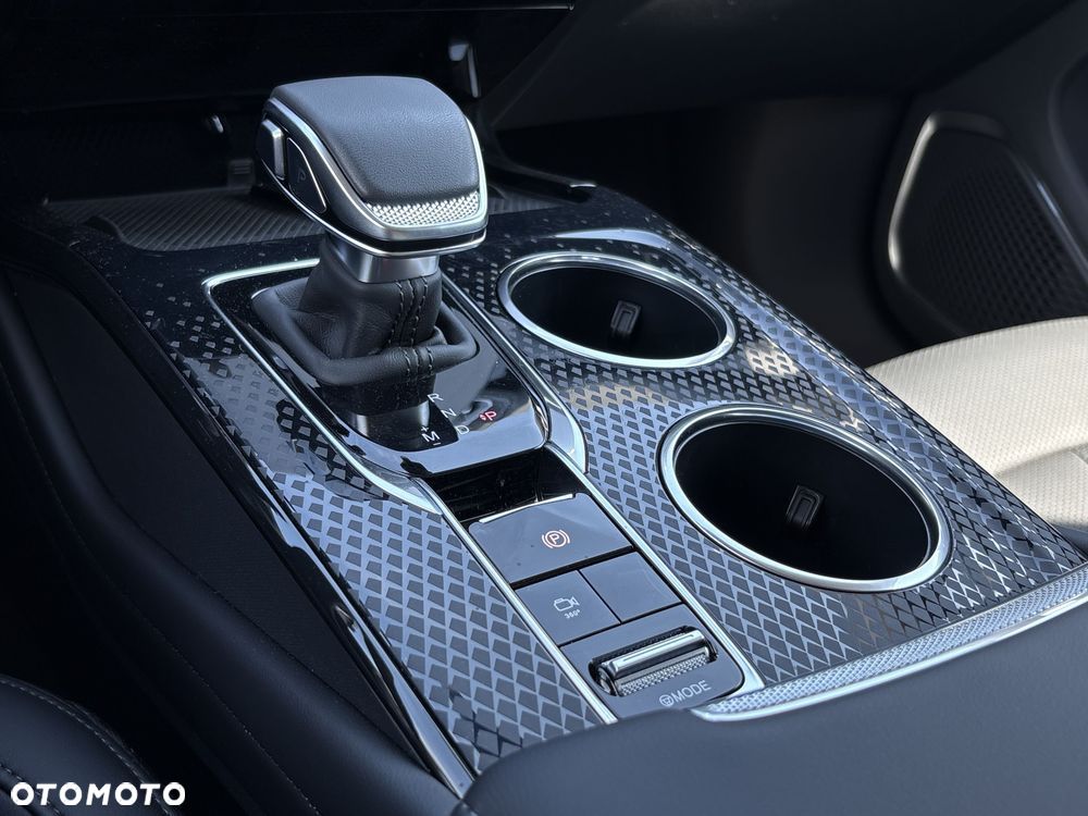 Hongqi HS3 1.5T FWD - 21