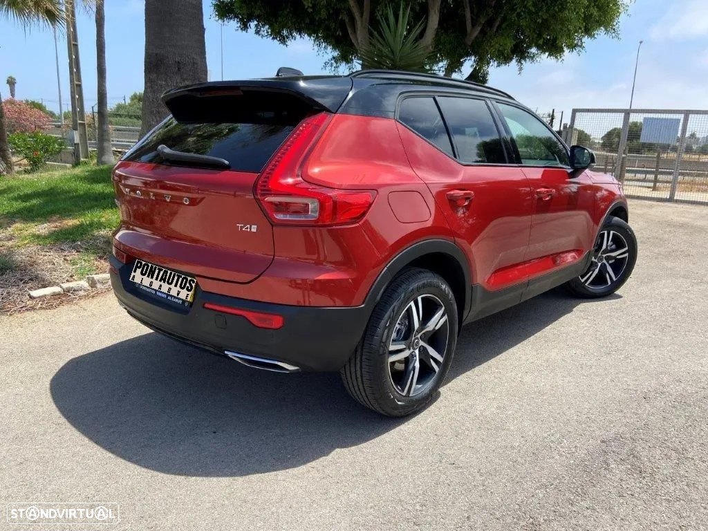 Volvo XC 40 2.0 T4 R-Design - 2