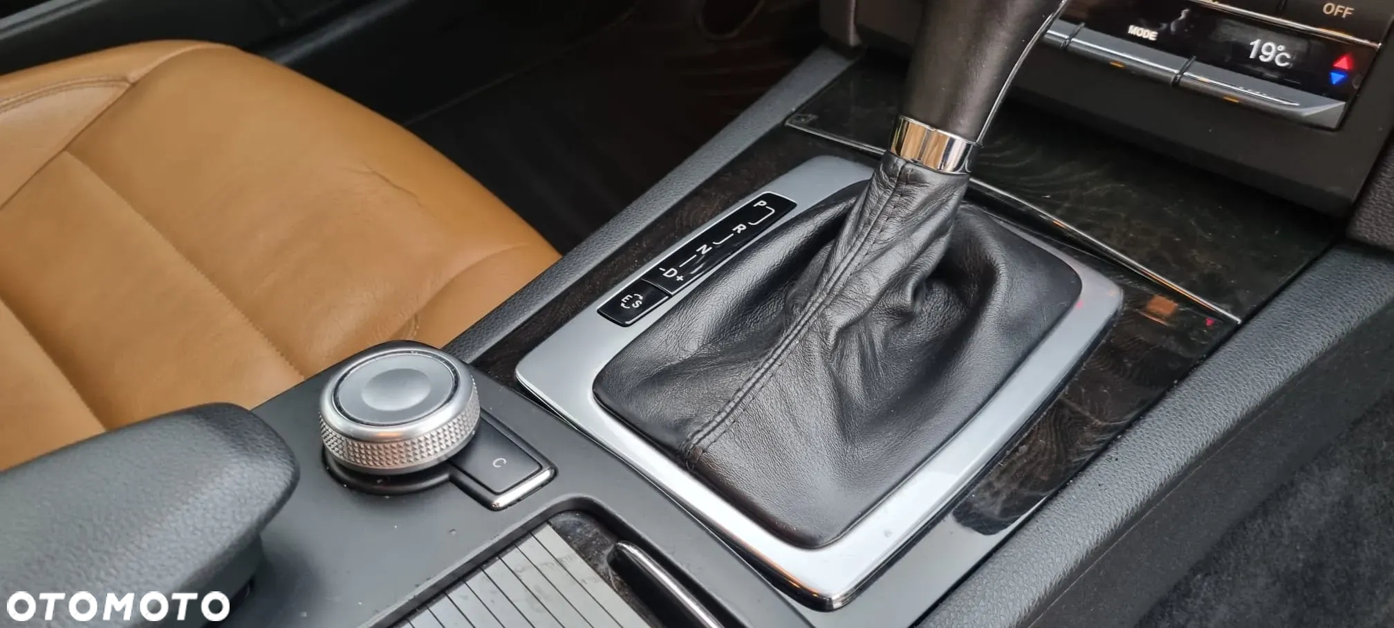 Mercedes-Benz Klasa E 250 CGI BlueEffICIENCY - 3