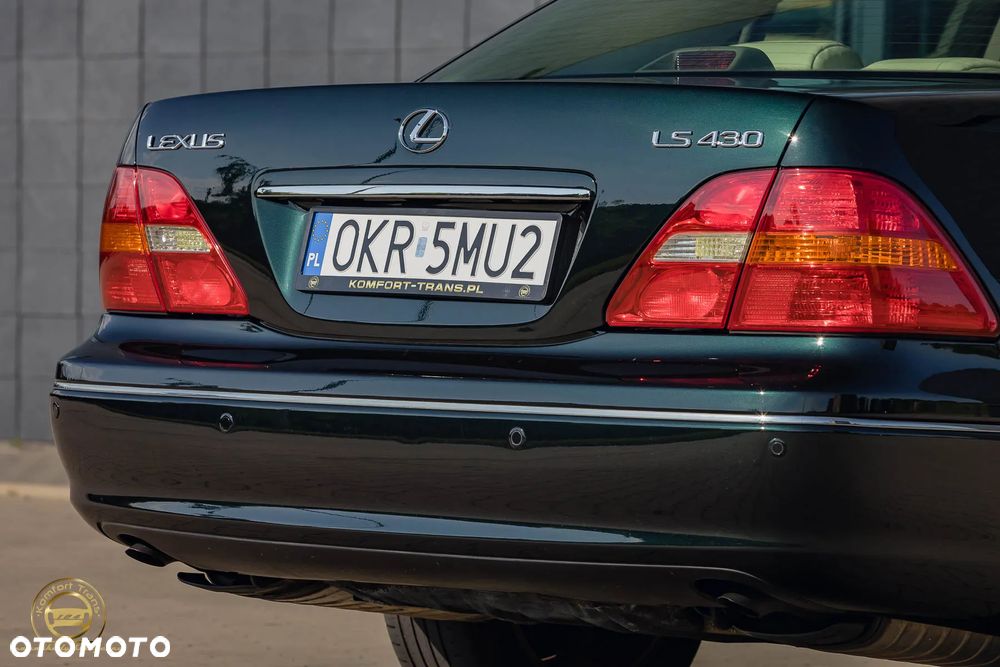 Lexus LS