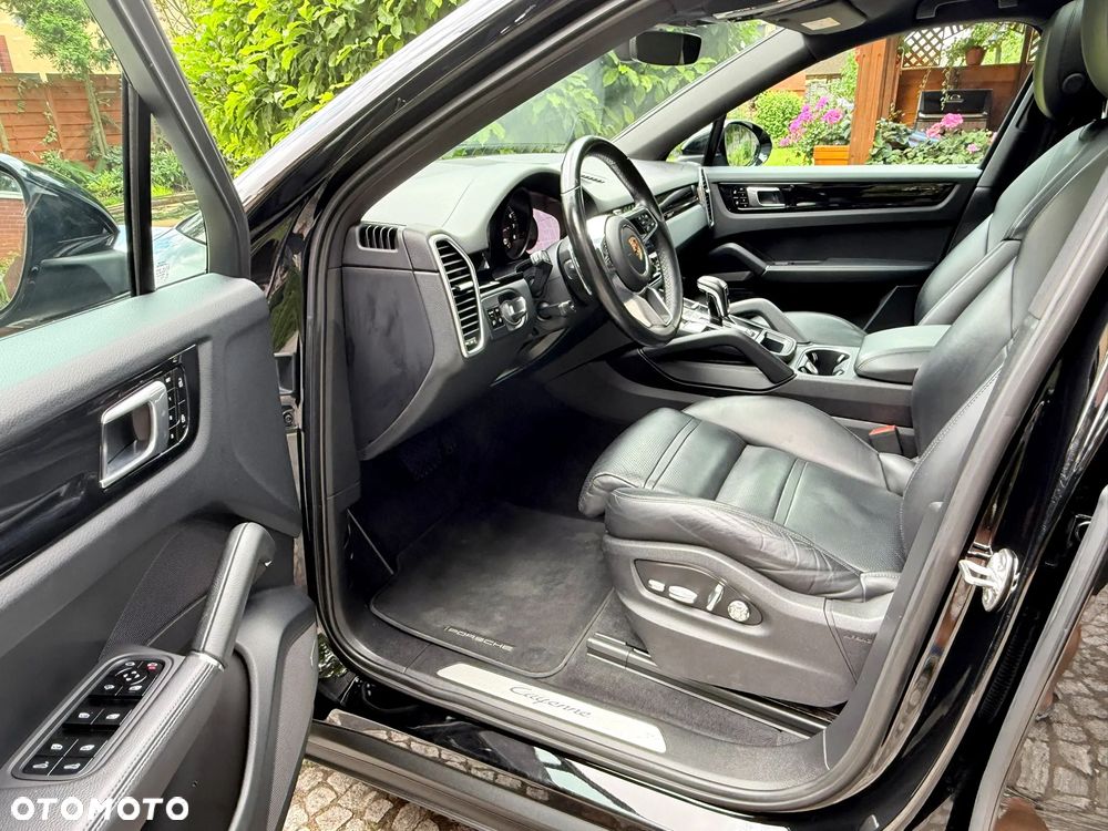 Porsche Cayenne Platinum Edition - 15