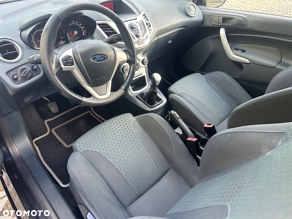 Ford Fiesta 1.4 Titanium - 11