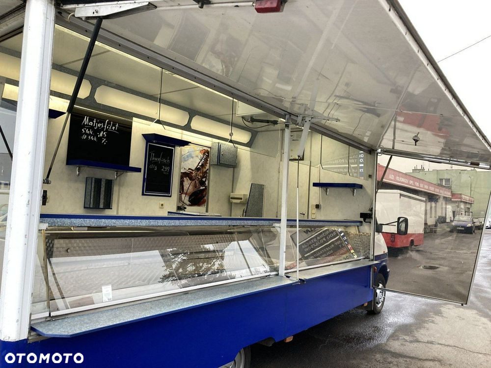 Mercedes-Benz Sprinter - 2