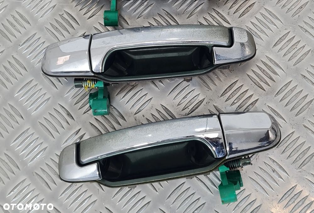 Kia Sorento I 2.5 Klamka Drzwi Tył - 1