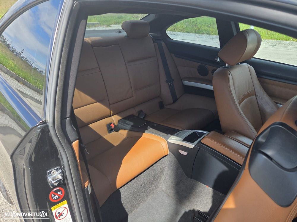 BMW 320 d Coupe - 10