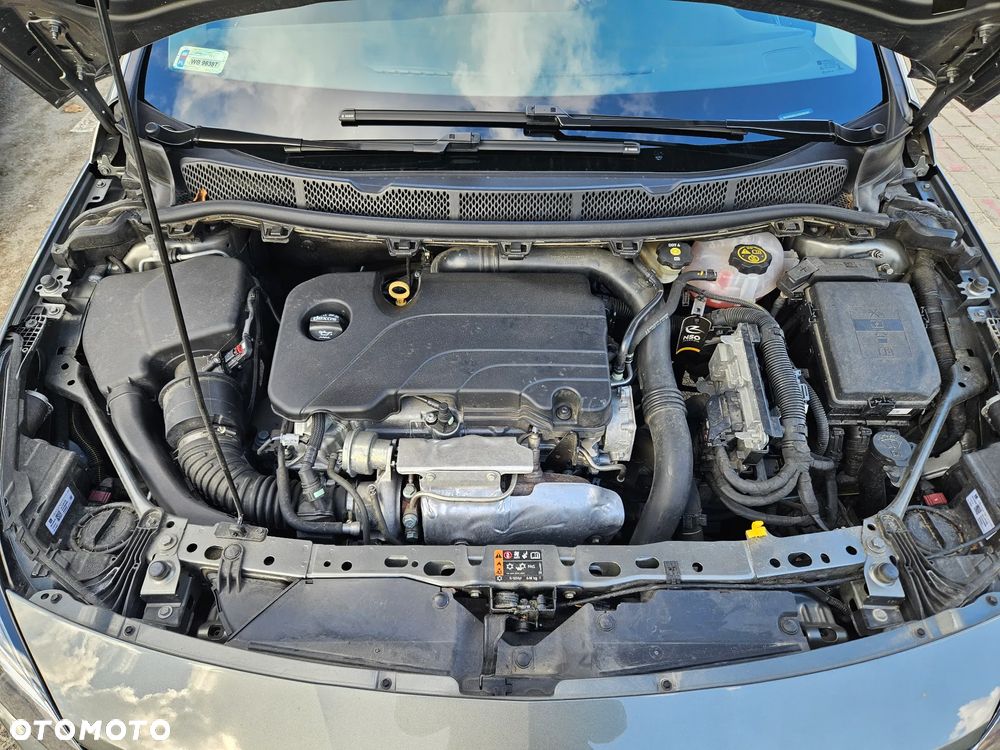 Opel Astra V 1.4 T 120 Lat S&S - 15