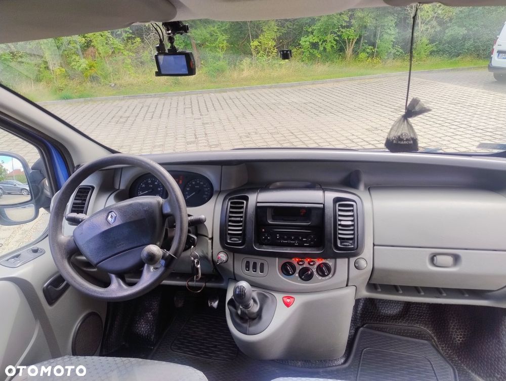 Renault Trafic - 8
