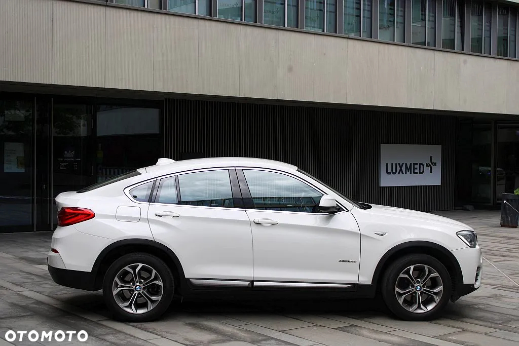 BMW X4 xDrive20i xLine - 6