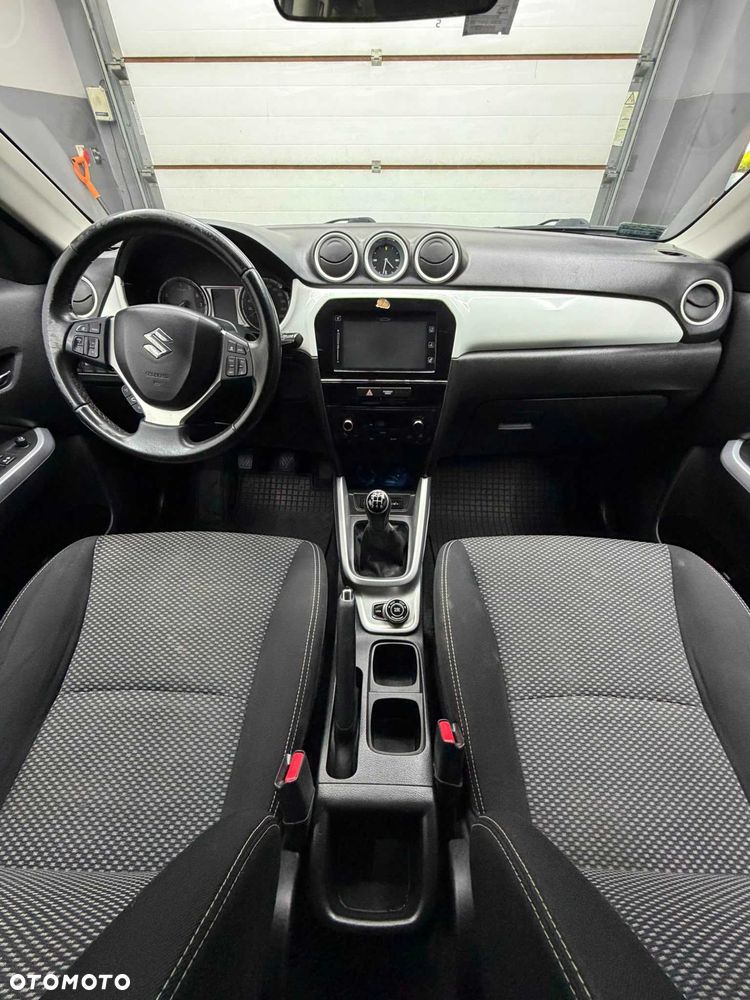 Suzuki Vitara - 8