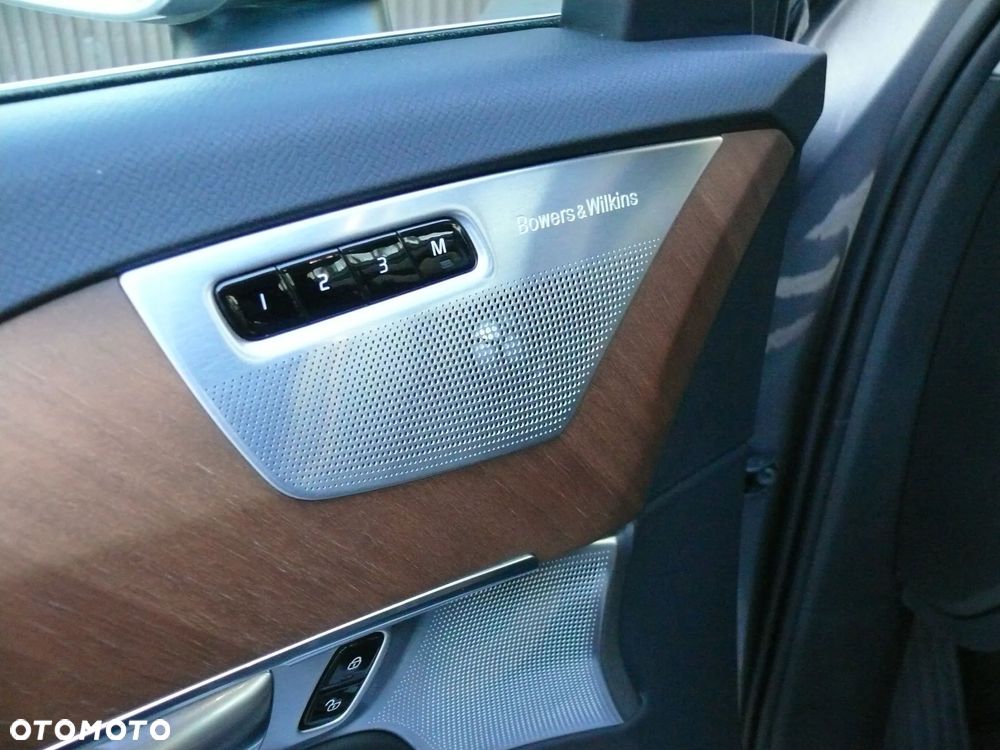 Volvo XC 90 - 7