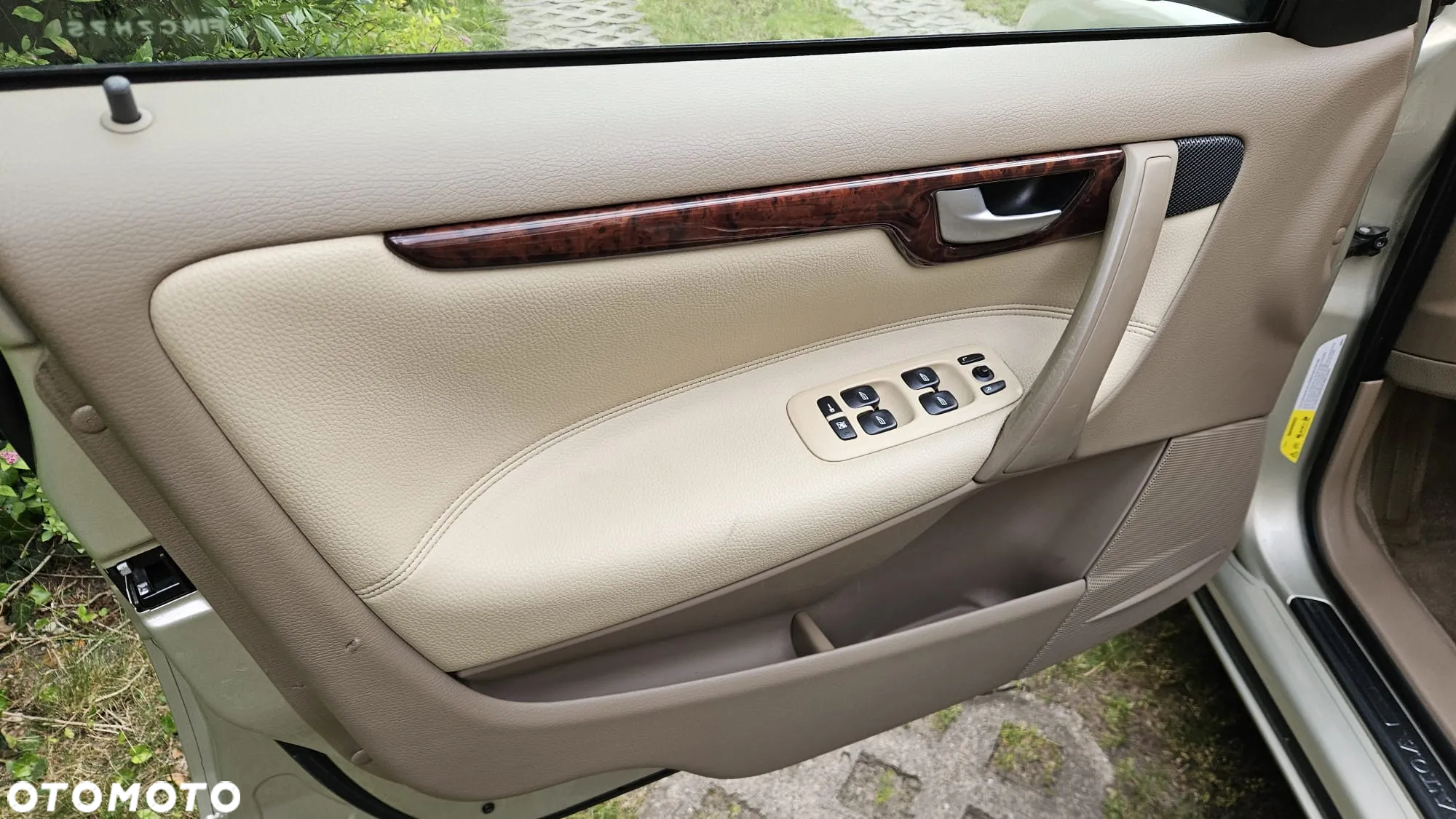 Volvo V70 2.5T AWD Summum - 16