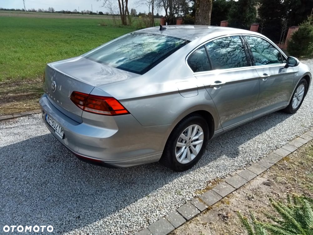 Volkswagen Passat 2.0 TDI EVO Business - 6