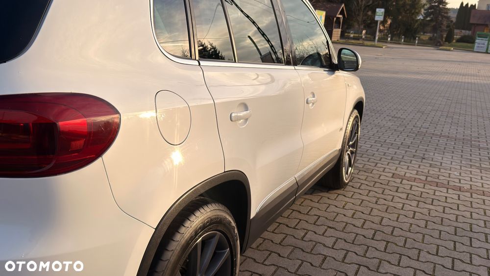 Volkswagen Tiguan 2.0 TDI 4Mot Perfectline R-Style DSG - 22