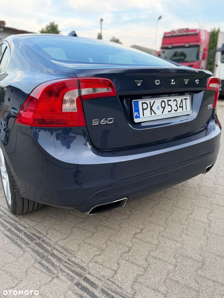 Volvo S60 T5 Geartronic Momentum - 9