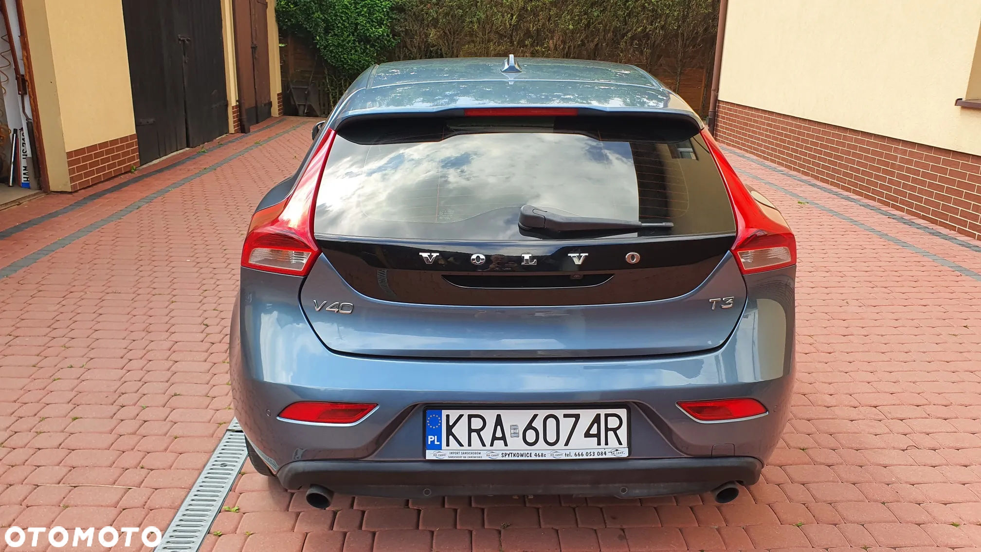 Volvo V40 T3 Momentum - 17