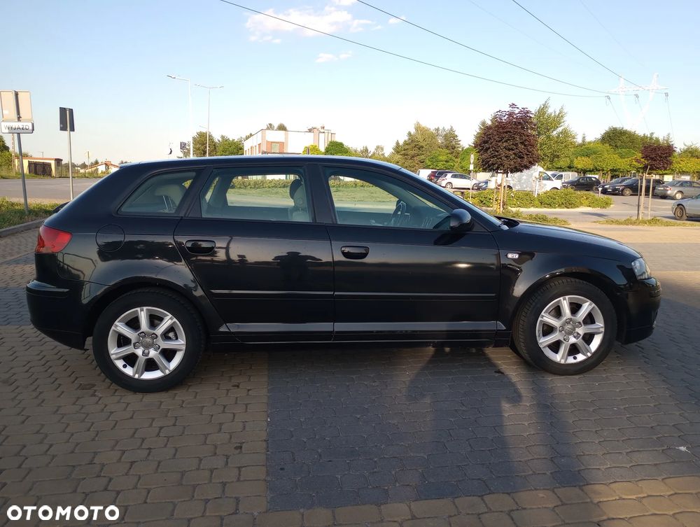 Audi A3 Sportback 2.0 FSI Ambiente - 15