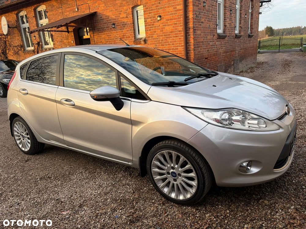 Ford Fiesta 1.25 Titanium EU5 - 1