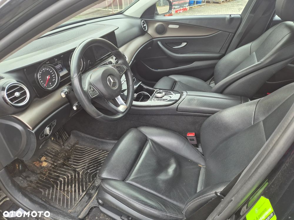 Mercedes-Benz Klasa E 200 d 9G-TRONIC - 8