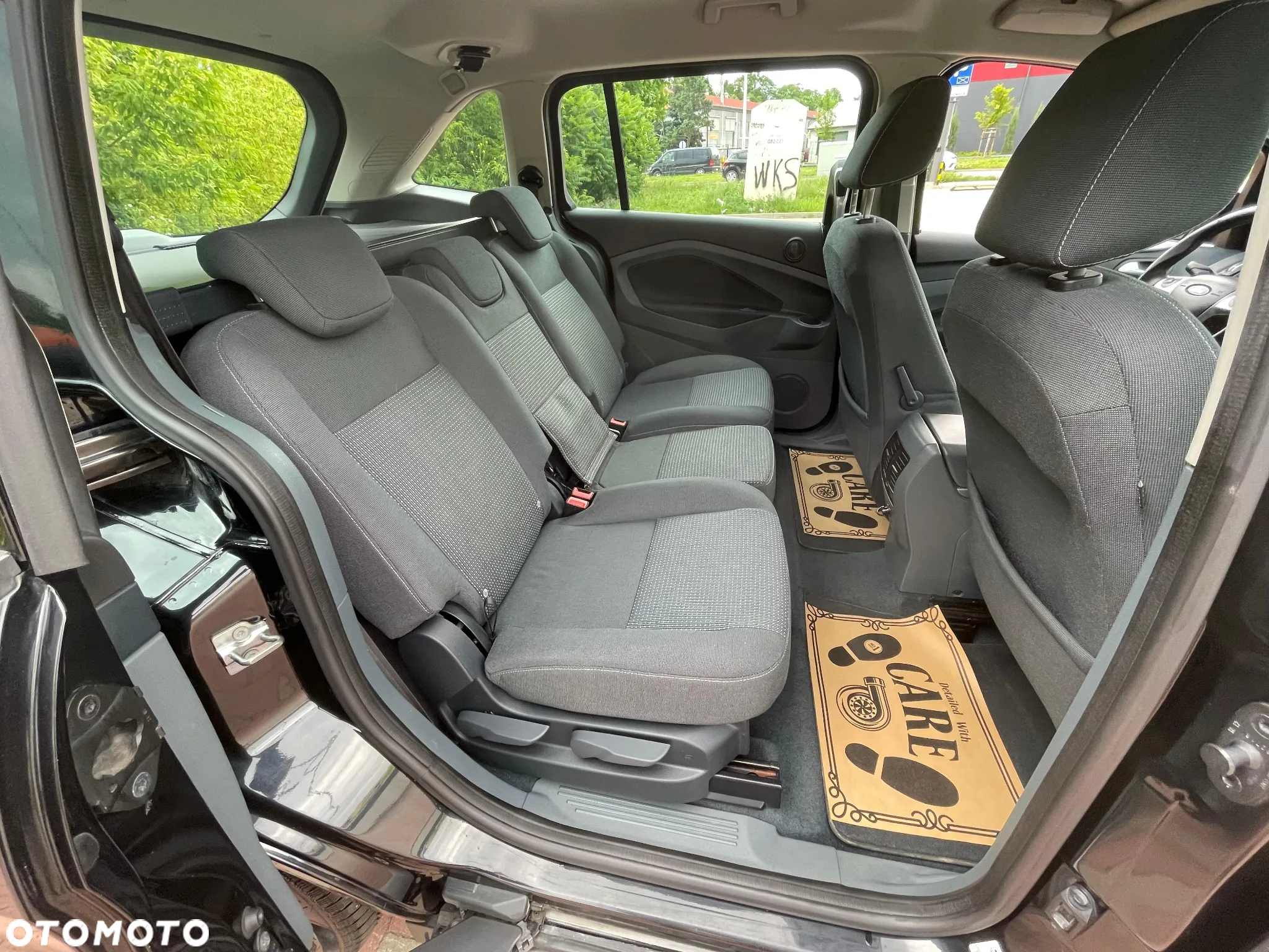 Ford Grand C-MAX 1.6 Ti-VCT Ambiente - 12