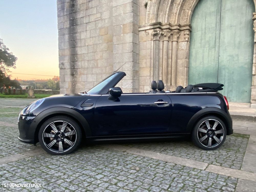 MINI Cabrio Cooper Premium Plus Essential Auto - 19