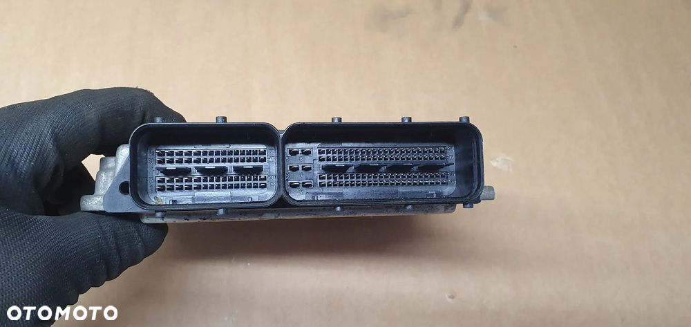 Komputer sterownik silnika Kia Sportage III 2.0 CRDI 39101-2F568 - 3