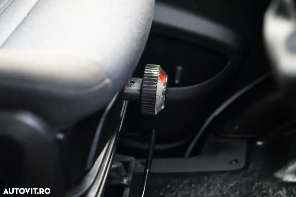 Iveco DAILY 35-160 / 4.2 M CONTAINER / LIFT / TWIN GVWR: 3500 KG / 2022 - 32