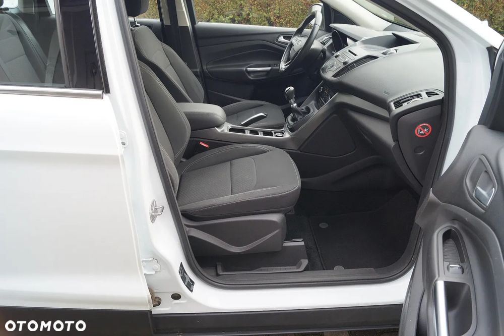 Ford Kuga 1.5 EcoBoost 2x4 Cool & Connect - 24