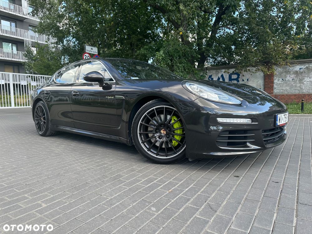 Porsche Panamera - 3