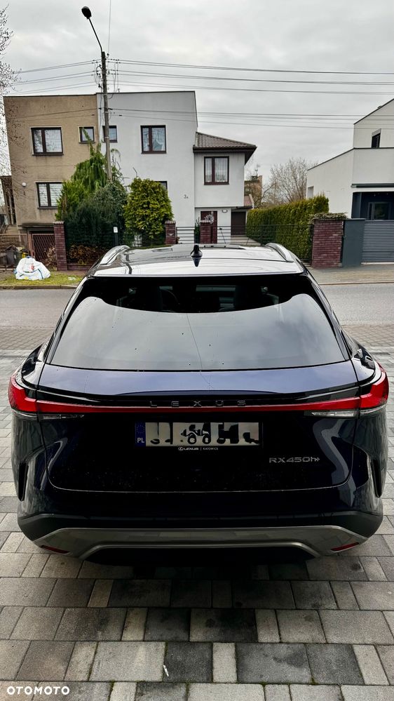 Lexus RX 450h+ Omotenashi - 5