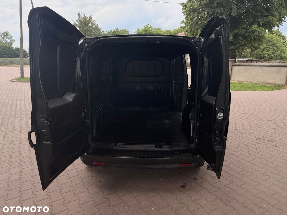 Opel Combo - 28