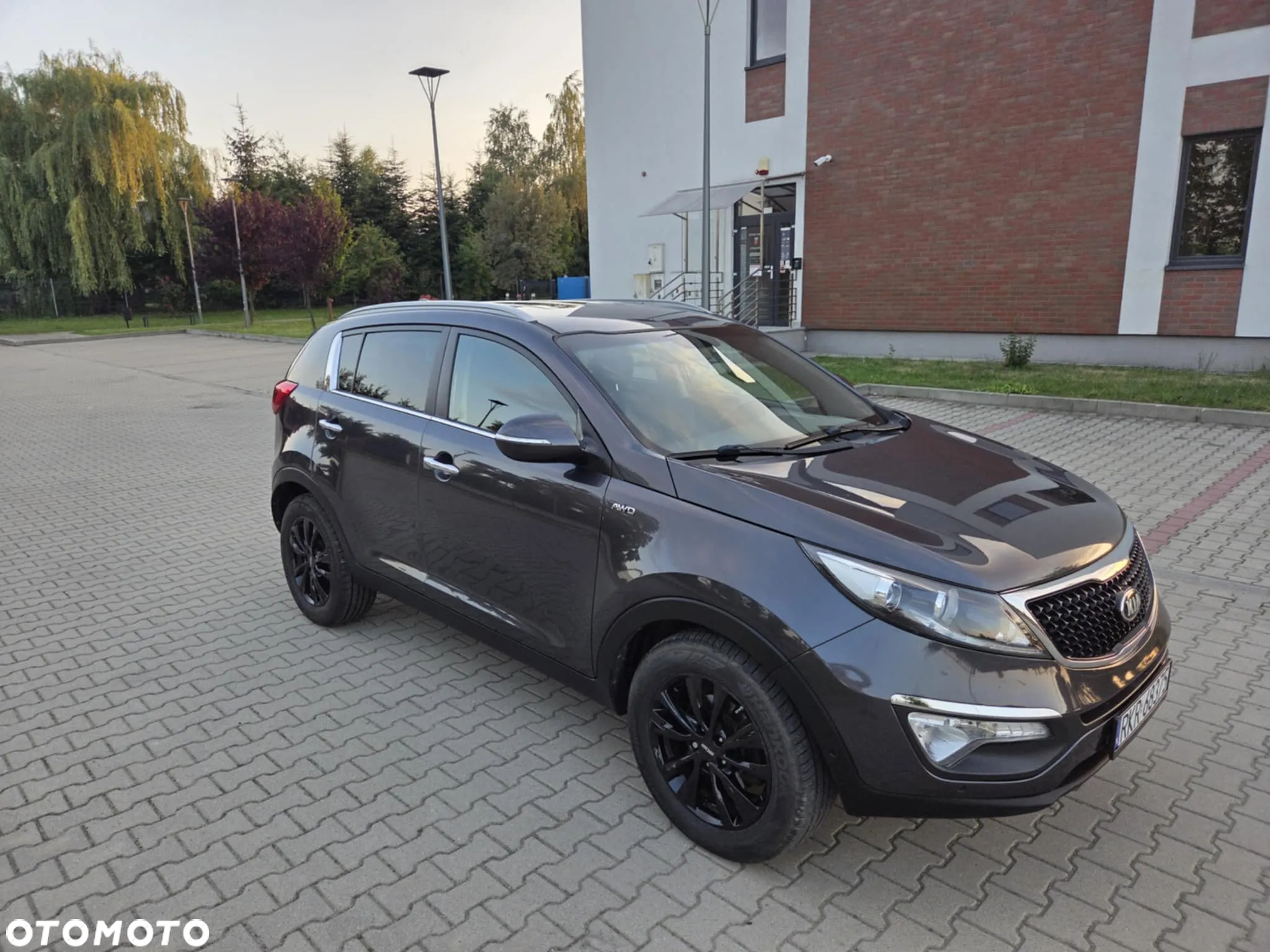 Kia Sportage 2.0 CRDI 4WD Automatik Dream-Team Edition - 7