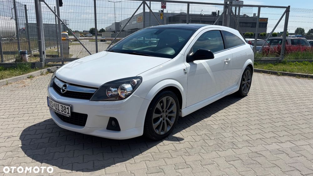 Opel Astra 1.6 Black&White - 12