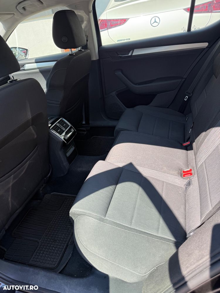 Skoda Superb 1.6 TDI DSG Style - 16