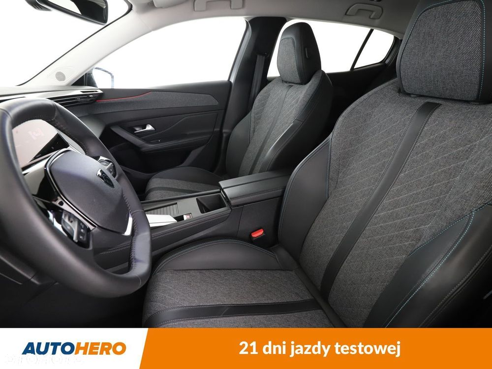 Peugeot 408 - 10