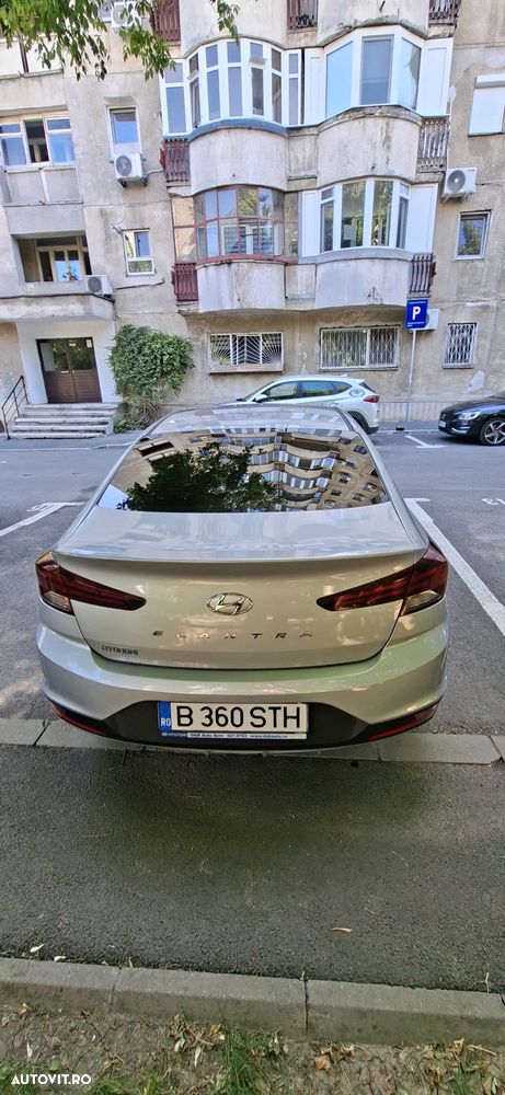 Hyundai Elantra 1.6 MPi Comfort - 6