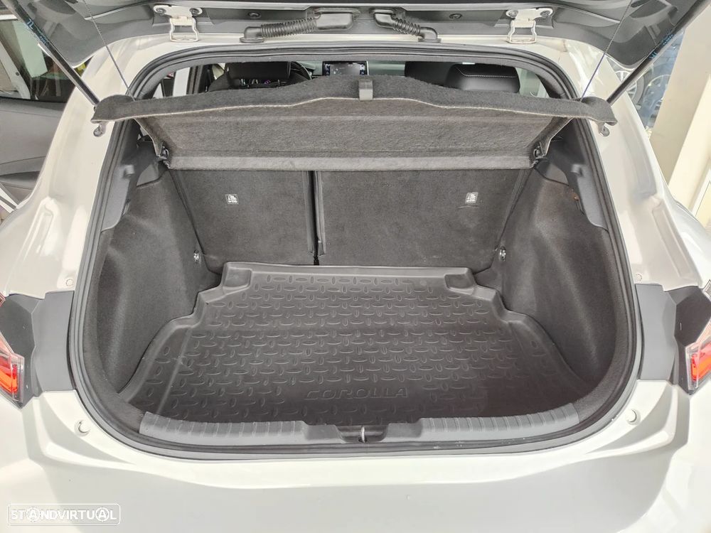 Toyota Corolla 1.8 Hybrid Comfort+P.Sport - 17