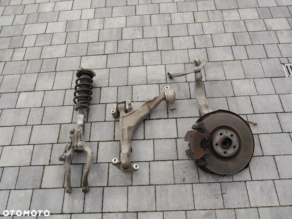 volvo xc90 zwrotnica prawa lub lewa - 1