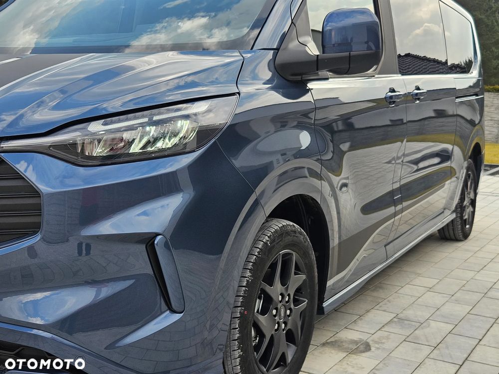 Ford Tourneo Custom - 16