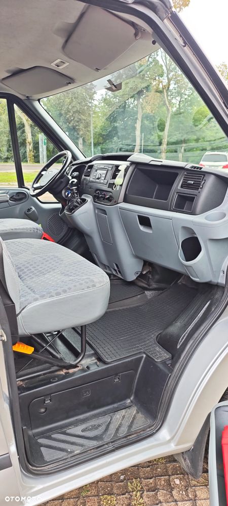 Ford Transit - 20
