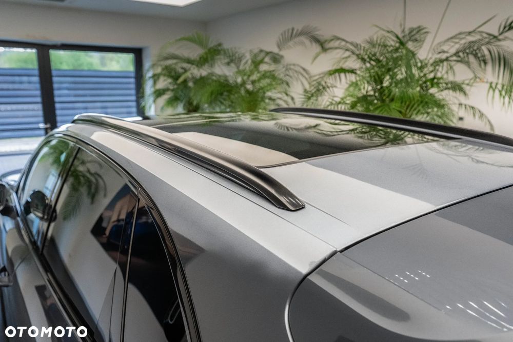 Porsche Cayenne E-Hybrid PHEV Black Edition - 38