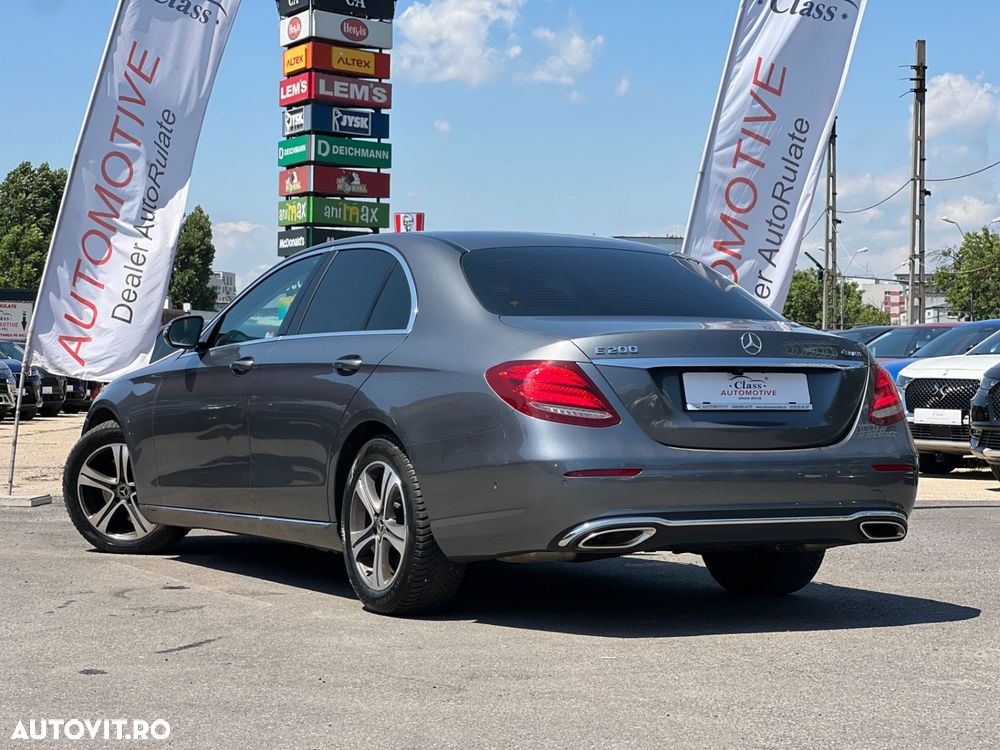 Mercedes-Benz E 200 4MATIC - 6