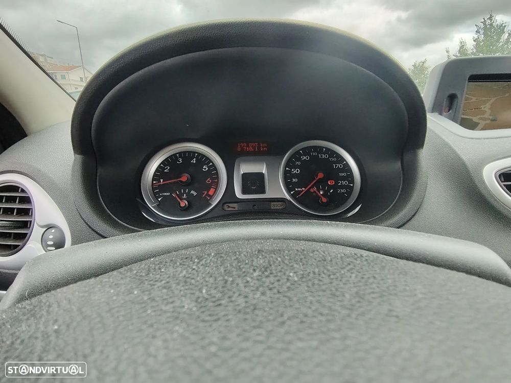 Renault Clio 1.2 16V Dynamique - 7