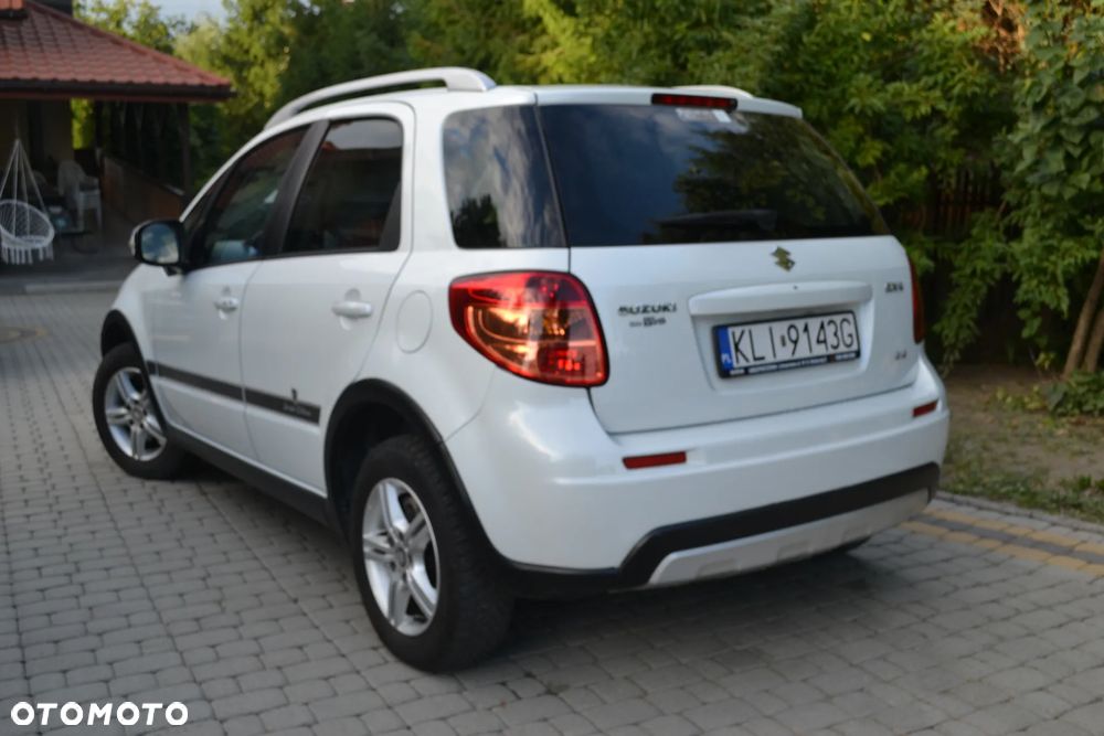 Suzuki SX4 1.6 Premium 4WD - 6