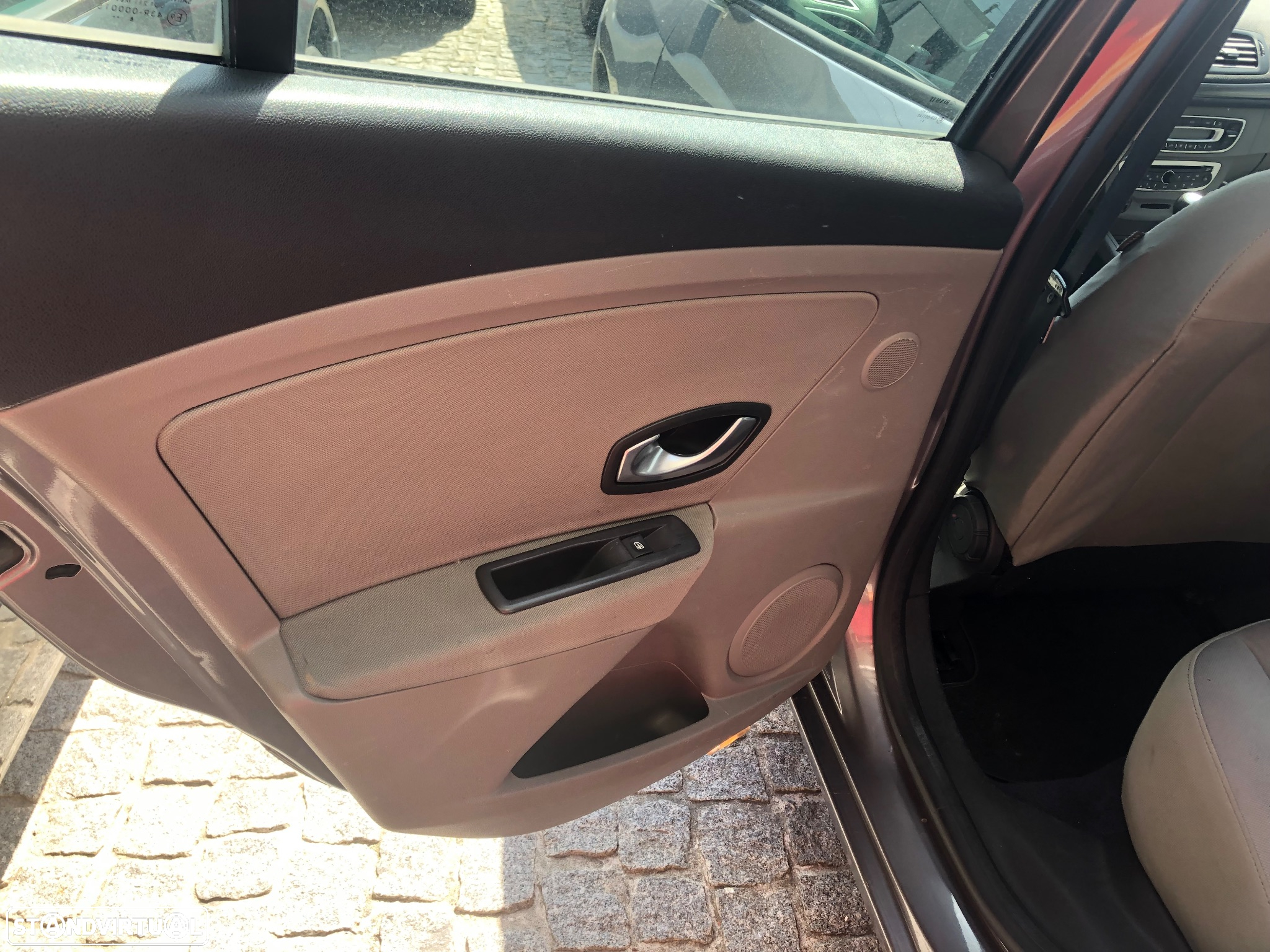 Renault Mégane 1.5 dCi Dynamique - 7