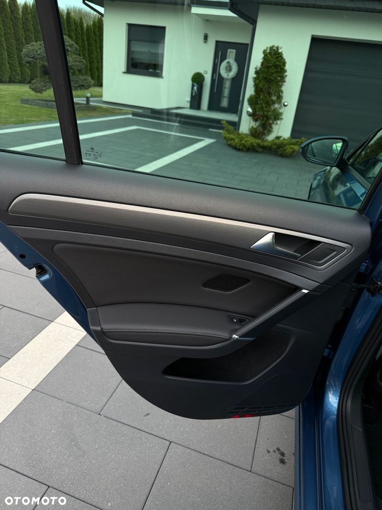 Volkswagen Golf 1.2 TSI BMT Trendline Perfectline - 25