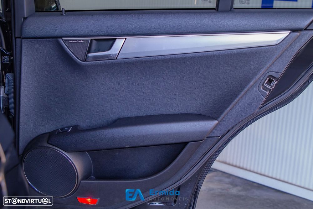 Mercedes-Benz C 220 - 39