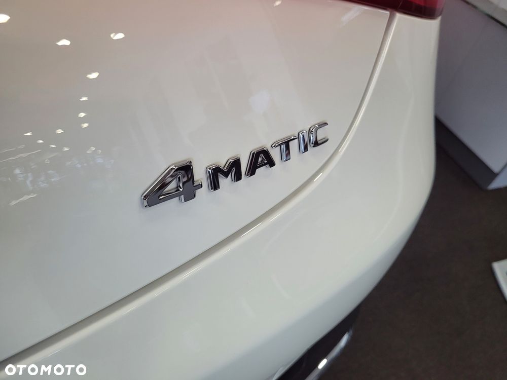 Mercedes-Benz CLE 300 mHEV 4-Matic AMG Line - 8
