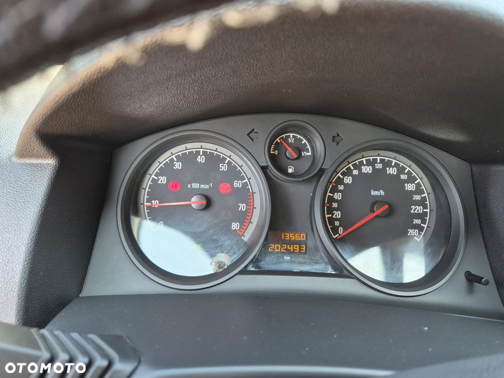 Opel Astra 1.4 Essentia - 7