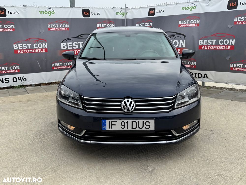 Volkswagen Passat - 12
